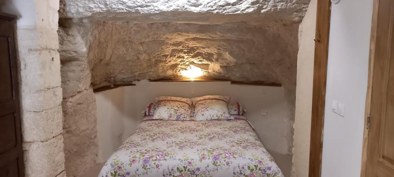Gite-Civray-De-Touraine Troglo De Denise ภายนอก รูปภาพ