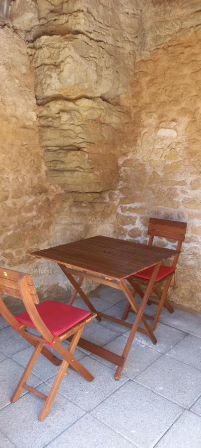 Gite-Civray-De-Touraine Troglo De Denise ภายนอก รูปภาพ